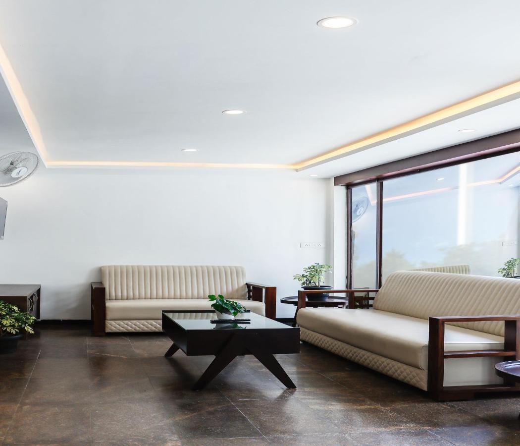Hotel Vinayaga 蒂鲁布尔 外观 照片
